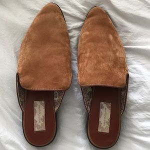 Pr Suede Mules ~10